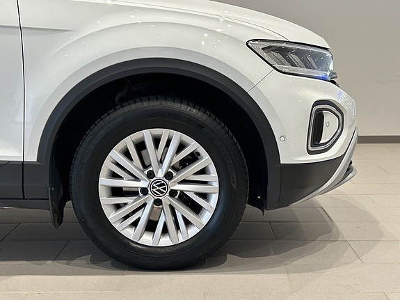Volkswagen T-Roc 6 of 20