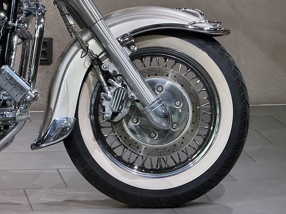 Yamaha XV1600 WILDSTAR 4 of 7