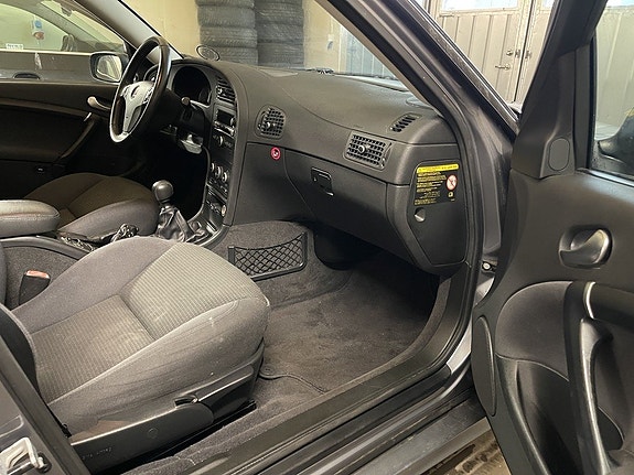 Saab 9-5 7 of 11