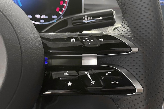 Mercedes-Benz GLC300 de 17 of 21