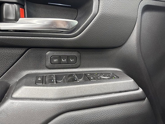 Toyota Land Cruiser 23 of 28