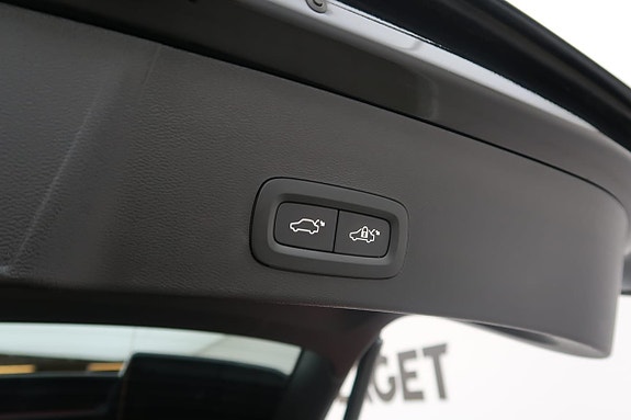 Volvo EX40 6 of 14
