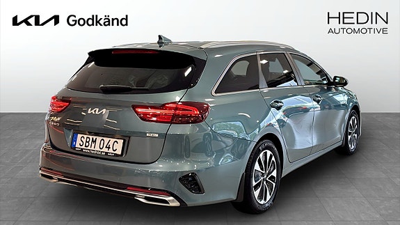 Kia Ceed 2 of 9