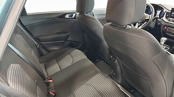Kia Ceed 5 of 9