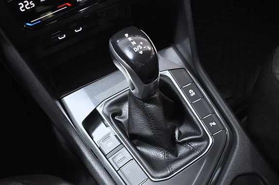 Volkswagen Tiguan 15 of 19