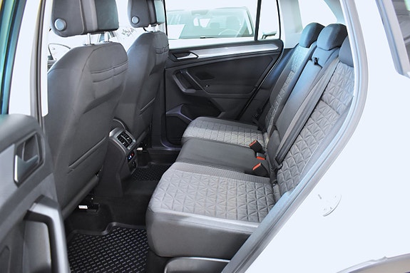Volkswagen Tiguan 8 of 19