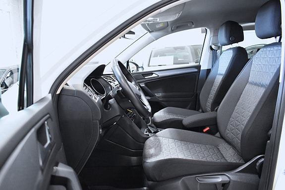Volkswagen Tiguan 7 of 19