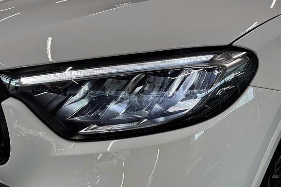 Mercedes-Benz GLC300 de 24 of 25