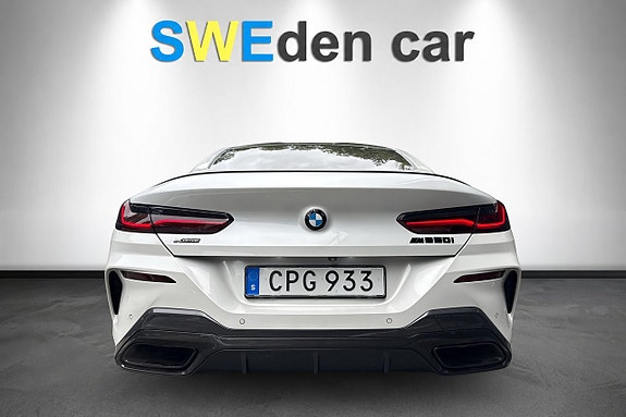 BMW M850i 4 of 11