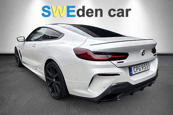 BMW M850i 3 of 11