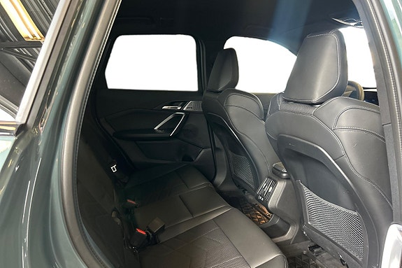 BMW iX1 19 of 22
