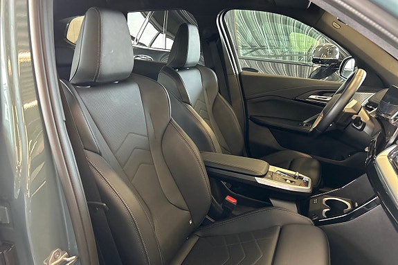 BMW iX1 18 of 22
