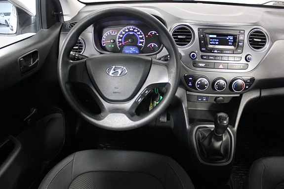 Hyundai i10 13 of 19