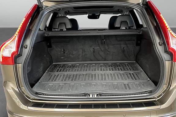 Volvo XC60 9 of 9