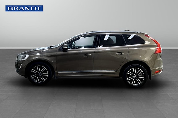 Volvo XC60 3 of 9