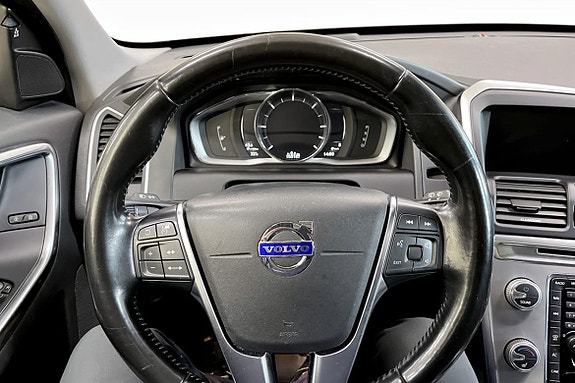 Volvo XC60 7 of 9