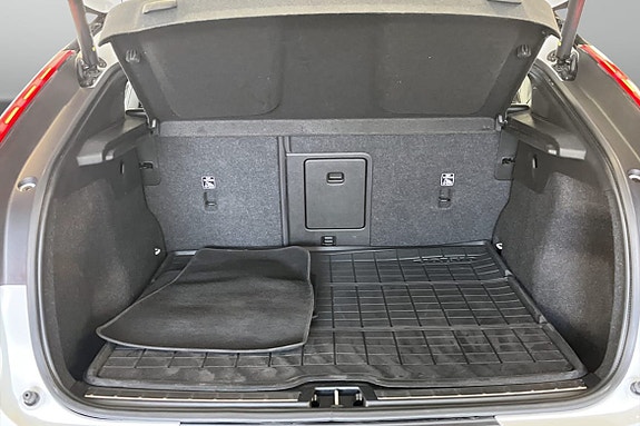 Volvo C40 9 of 9