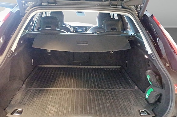 Volvo V90 13 of 13