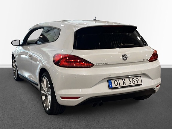 Volkswagen Scirocco 2 of 10