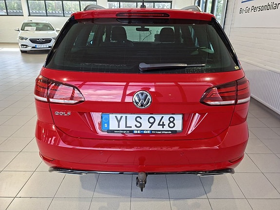 Volkswagen Golf VII 11 of 15