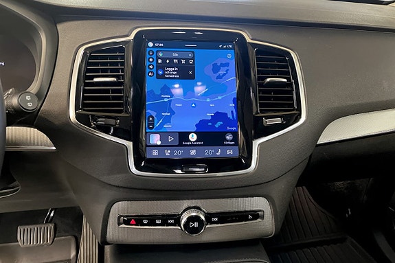 Volvo XC90 6 of 9