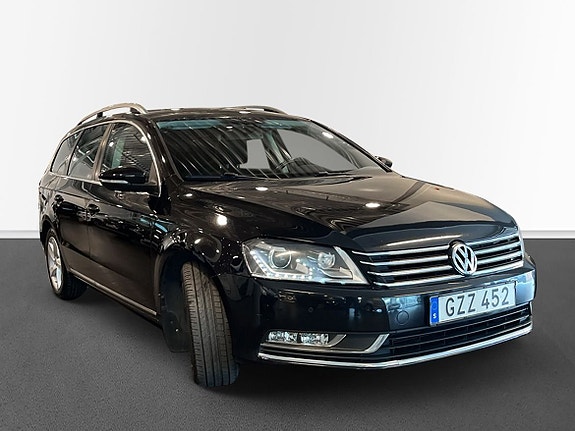 Volkswagen Passat 3 of 10