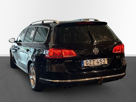 Volkswagen Passat 2 of 10