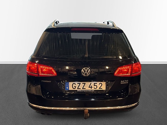 Volkswagen Passat 6 of 10
