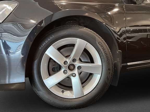 Volkswagen Passat 5 of 10