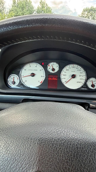Peugeot 407 7 of 8