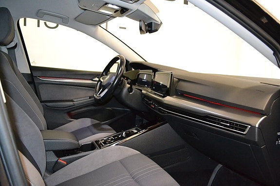 Volkswagen Golf Alltrack 8 of 11