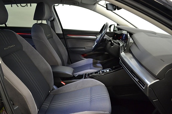 Volkswagen Golf Alltrack 5 of 11