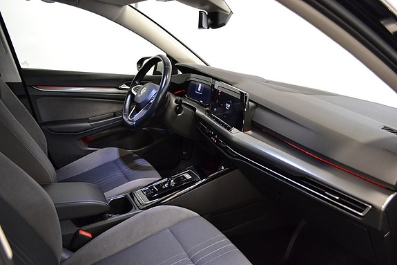 Volkswagen Golf Alltrack 6 of 11