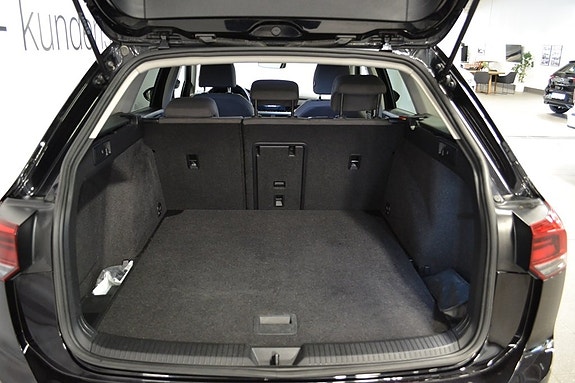 Volkswagen Golf Alltrack 4 of 11