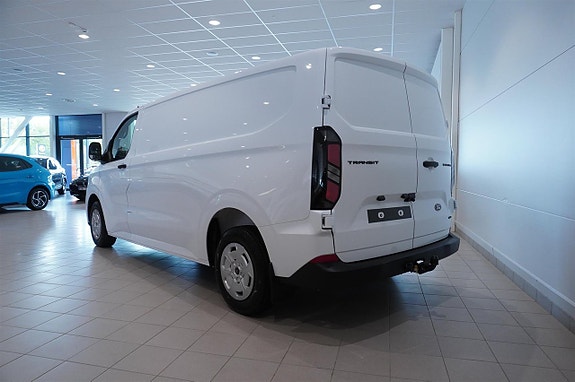 Ford Transit Custom 3 of 9