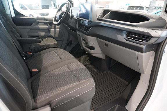 Ford Transit Custom 6 of 9