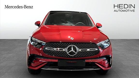 Mercedes-Benz GLC300 de 8 of 9