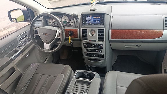 Chrysler Grand Voyager 4 of 5