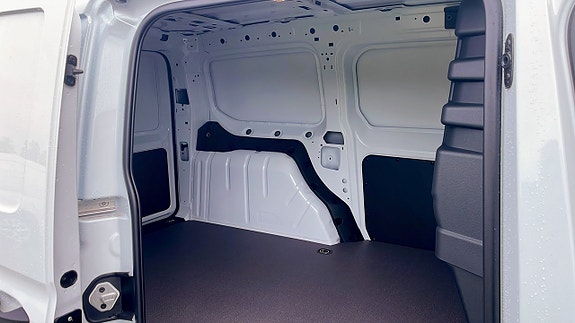 Ford Transit Connect 5 of 9