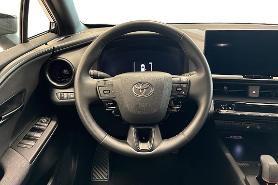 Toyota C-HR 9 of 18