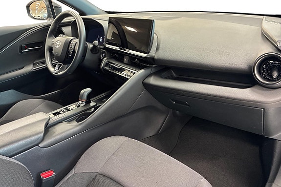 Toyota C-HR 6 of 18