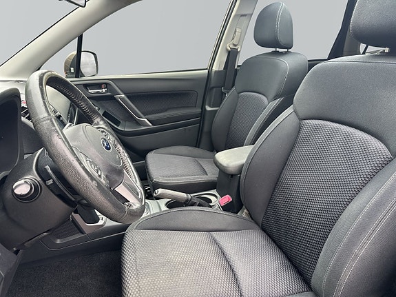 Subaru Forester 8 of 15