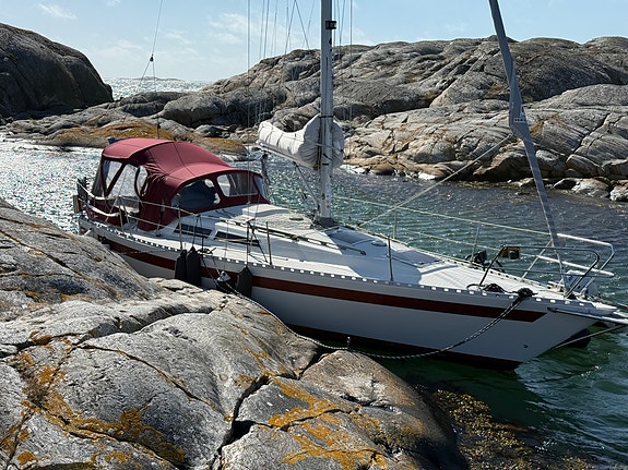 Contrast 33, nr 201, välutrustad och välskött - modellen med nyare inredningen 18 of 24