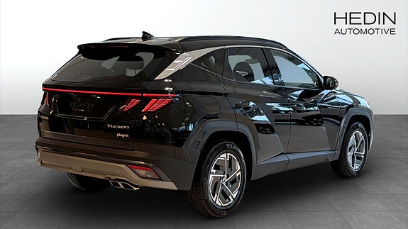 Hyundai Tucson 2 of 12