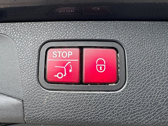 Mercedes-Benz E220 21 of 21