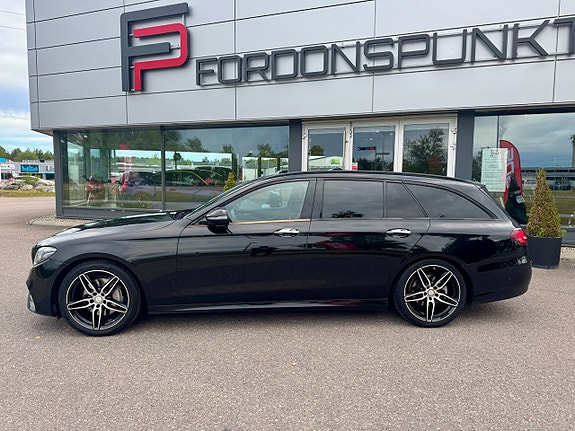 Mercedes-Benz E220 7 of 21