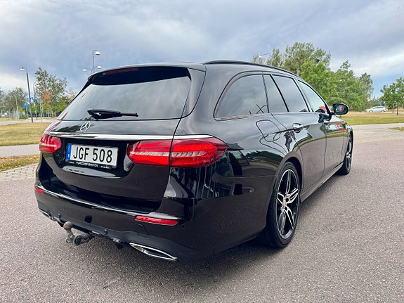 Mercedes-Benz E220 5 of 21