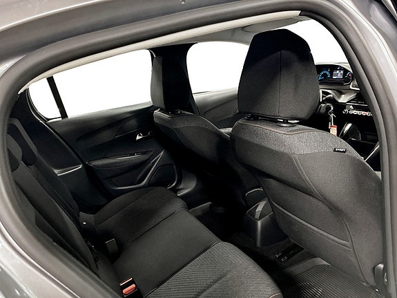 Peugeot 208 15 of 19