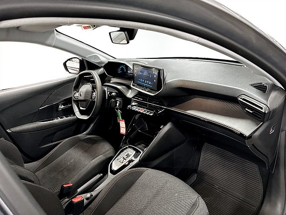 Peugeot 208 14 of 19