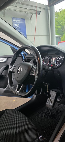 Skoda Octavia 8 of 19
